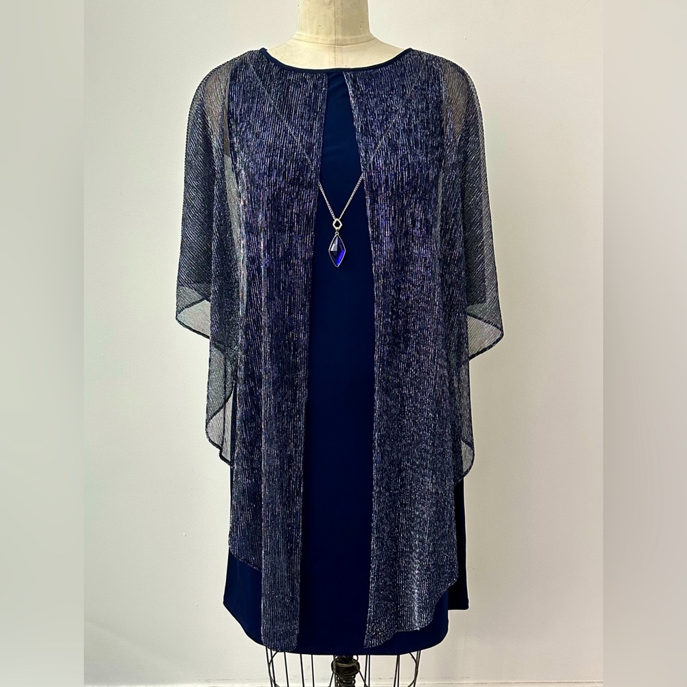 NWT Glamour Metallic Plisse Overlay Dress size 8